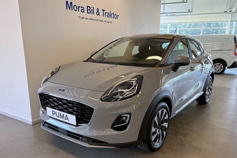 Grå (grey matter) Begagnad 2022 Ford Puma Titanium Sportkupé | 319 000 kr - Bild 1/4