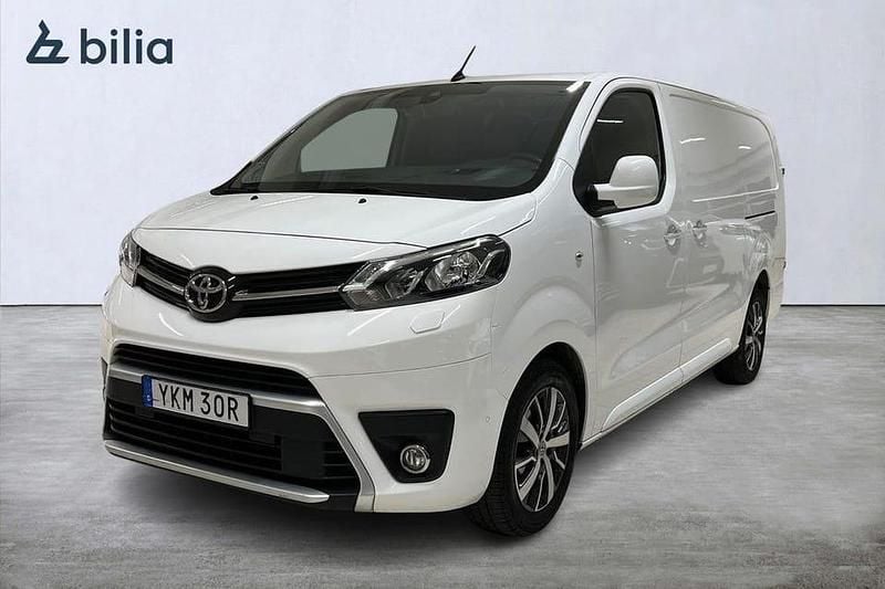 Vit Begagnad 2020 Toyota Proace Minibuss | 249 900 kr (Marknadspris) - Bild 1/4