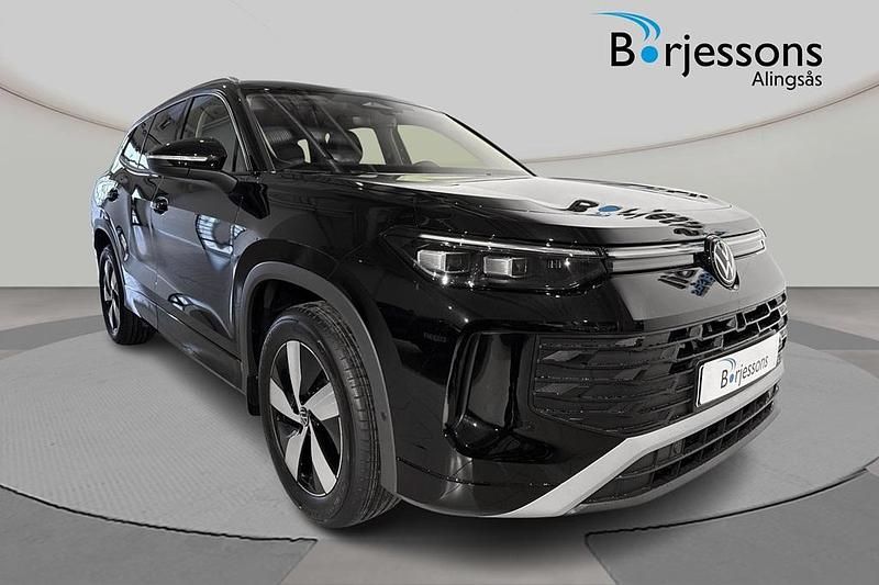 Svart Ny 2026 VW Tayron SUV | 419 900 kr (Superpris) - Bild 1/4