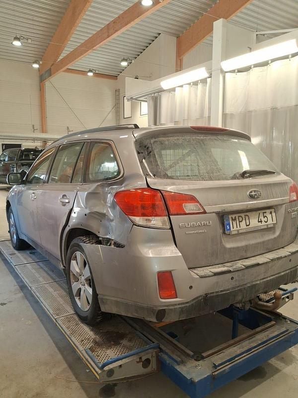 Begagnad Subaru Outback 150 HK (110 kW) 2010 Kombi