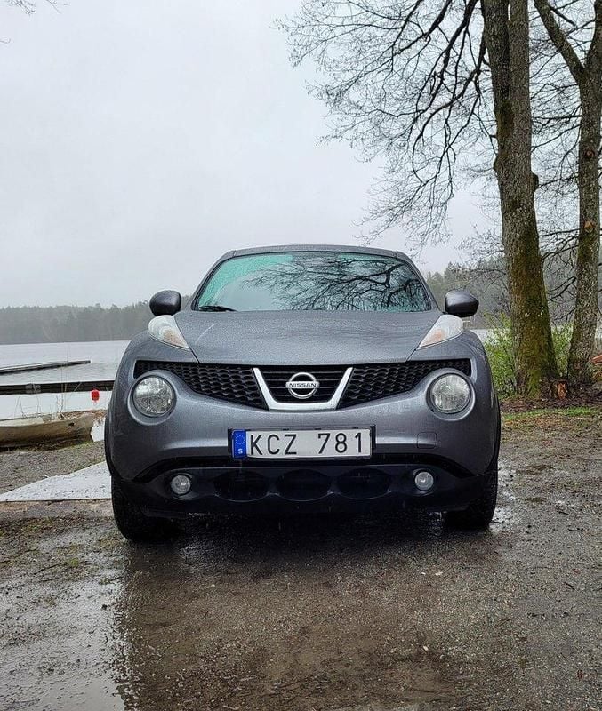 Grå Begagnad 2011 Nissan Juke SUV | 55 000 kr (Marknadspris) - Bild 1/4