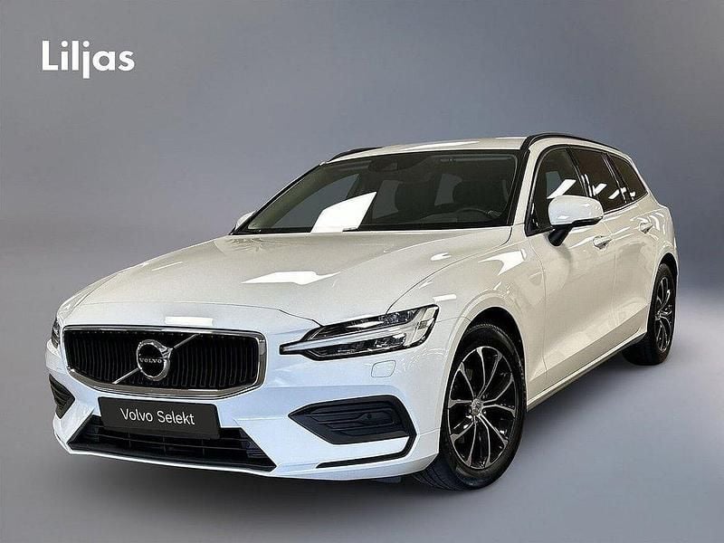 Vit Begagnad 2019 Volvo V60 Momentum Kombi | 249 000 kr (Marknadspris) - Bild 1/3