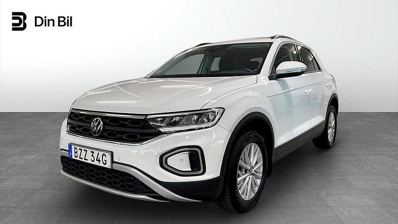 Vit (pure white) Begagnad 2022 VW T-Roc Life SUV | 254 900 kr (Marknadspris) - Bild 1/4