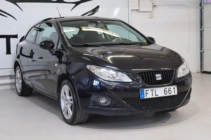 Svart Begagnad 2010 Seat Ibiza Halvkombi | 39 900 kr (Lite dyr) - Bild 1/4