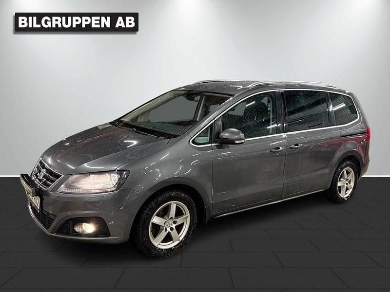 Begagnad Seat Alhambra 4Drive 184 HK (135 kW) 2017 Grå Minibuss