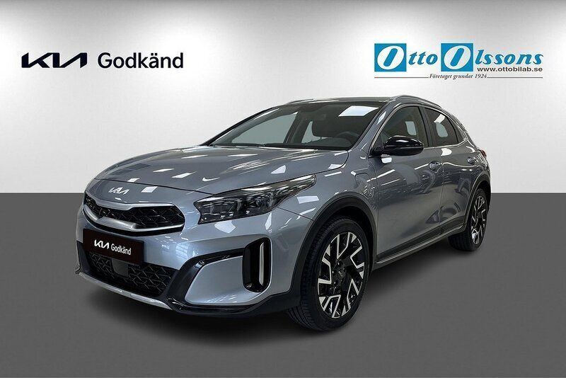 Grå Begagnad 2022 Kia XCeed SUV | 294 900 kr (Lite dyr) - Bild 1/4