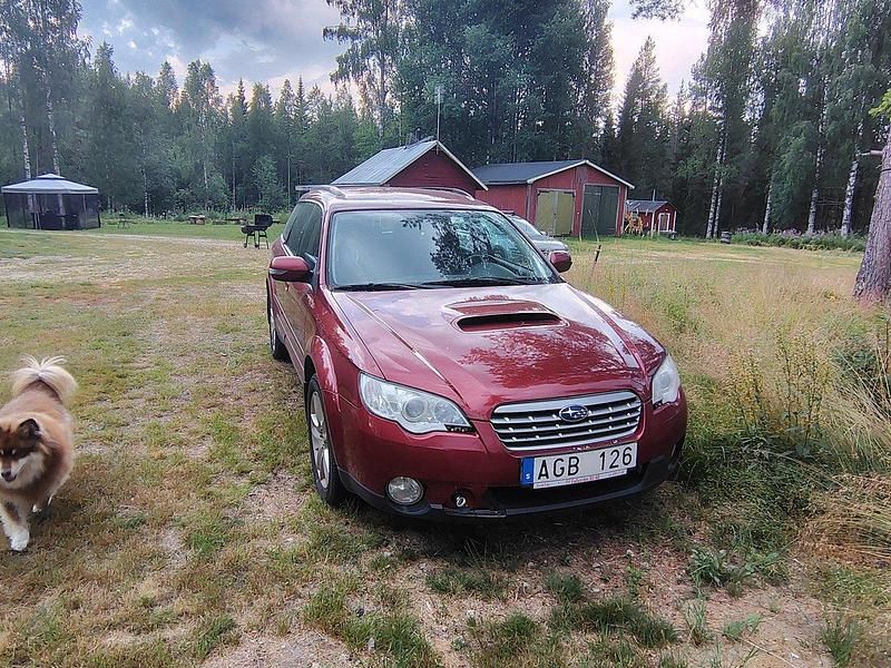 Röd Begagnad 2009 Subaru Outback SUV | 25 000 kr - Bild 1/3