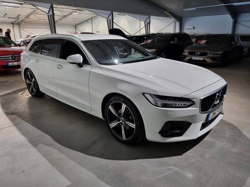 Begagnad Volvo V90 R-Design 191 HK (140 kW) 2018 Vit Kombi