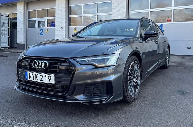 Grå Begagnad 2021 Audi A6 S-Line Kombi | 445 000 kr (Marknadspris) - Bild 1/4