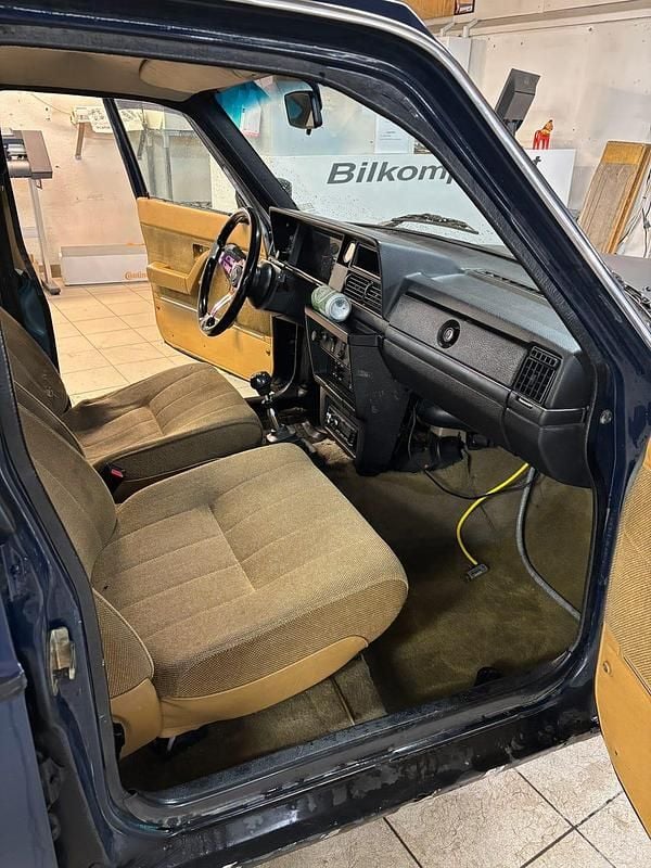 Begagnad Volvo 240 115 HK (84 kW) 1992 Kombi