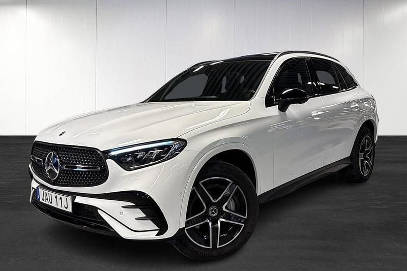 Begagnad Mercedes GLC300 Advanced Plus 313 HK (230 kW) 2024 Vit SUV