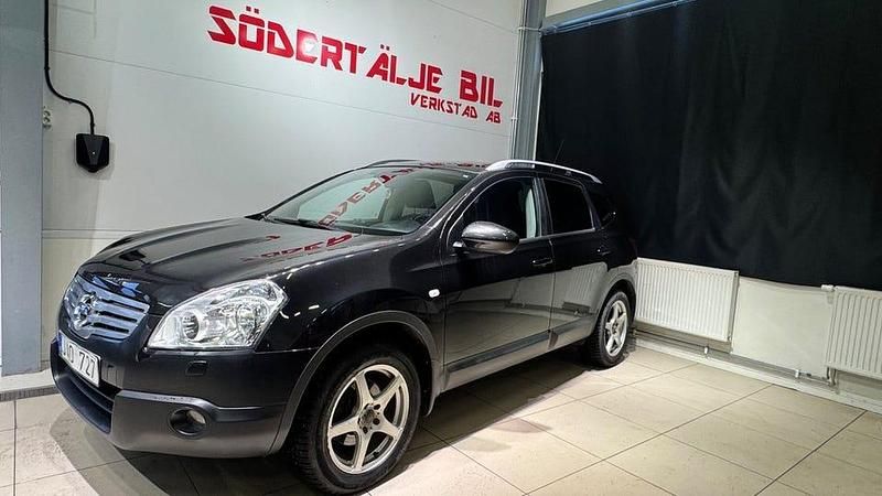 Begagnad Nissan Qashqai +2 141 HK (103 kW) 2008 Svart SUV