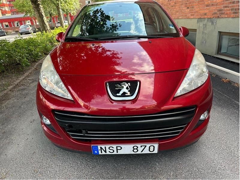 Röd Begagnad 2010 Peugeot 207 Halvkombi | 27 500 kr (Bra pris) - Bild 1/4
