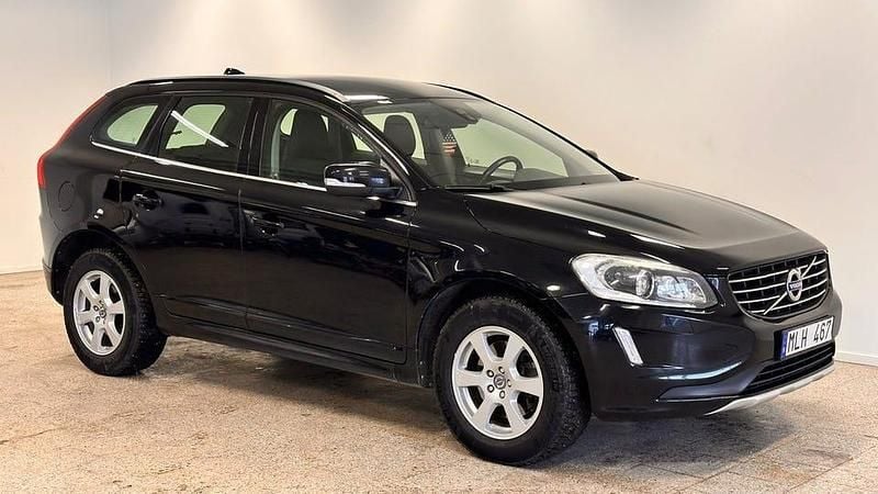 Begagnad Volvo XC60 Momentum 181 HK (133 kW) 2014 Svart SUV