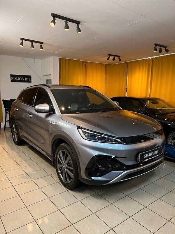 Grå Begagnad 2023 BYD Atto 3 SUV | 289 000 kr (Marknadspris) - Bild 1/4