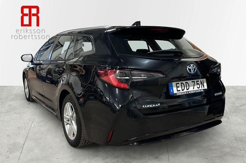 Begagnad Toyota Corolla Active 123 HK (90 kW) 2021 Svart Kombi