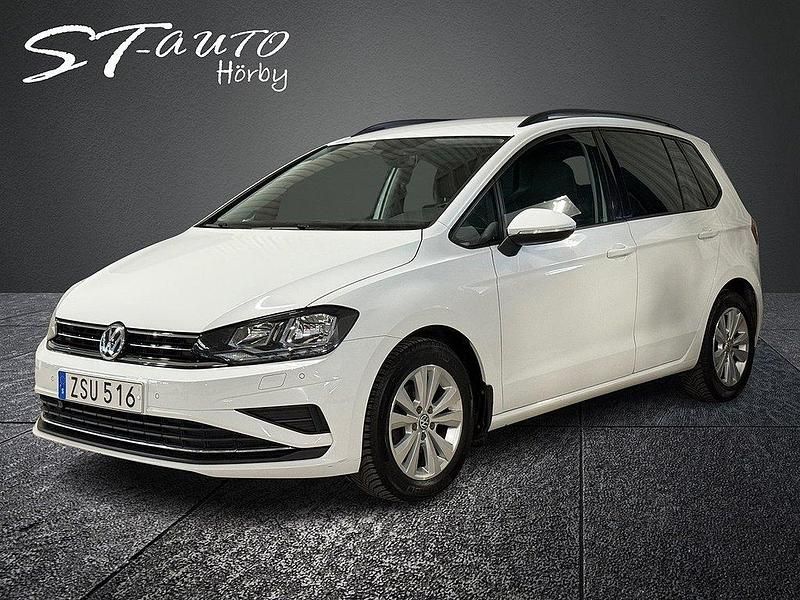 Vit Begagnad 2018 VW Golf VII Halvkombi | 168 900 kr (Dyr) - Bild 1/4