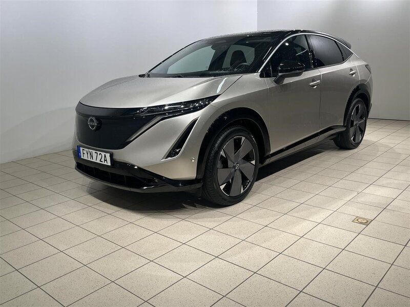 Grå/silver Begagnad 2022 Nissan Ariya Evolve SUV | 499 800 kr (Lite dyr) - Bild 1/4