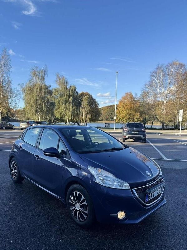 Begagnad Peugeot 208 82 HK (60 kW) 2013 Halvkombi