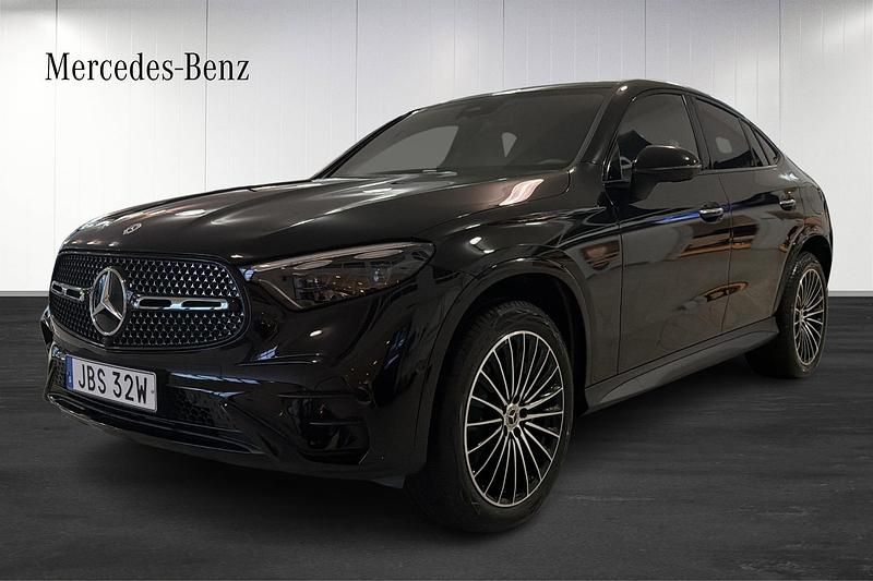 Begagnad 2025 Mercedes GLC300e AMG Line Premium Plus SUV | 829 900 kr - Bild 1/4