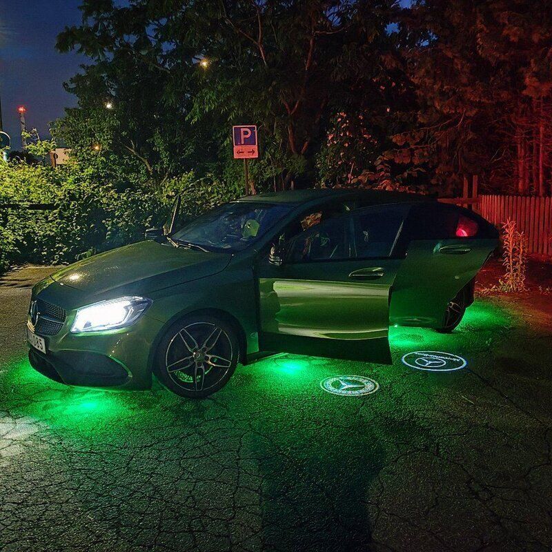 Grön Begagnad 2016 Mercedes A180 AMG Halvkombi | 149 000 kr (Marknadspris) - Bild 1/4