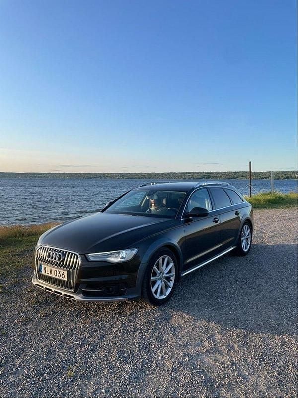 Brun Begagnad 2016 Audi A6 Allroad Kombi | 148 000 kr (Marknadspris) - Bild 1/4