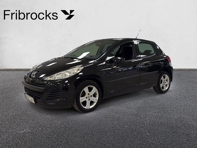 Svart Begagnad 2011 Peugeot 207 Halvkombi | 34 900 kr (Marknadspris) - Bild 1/4
