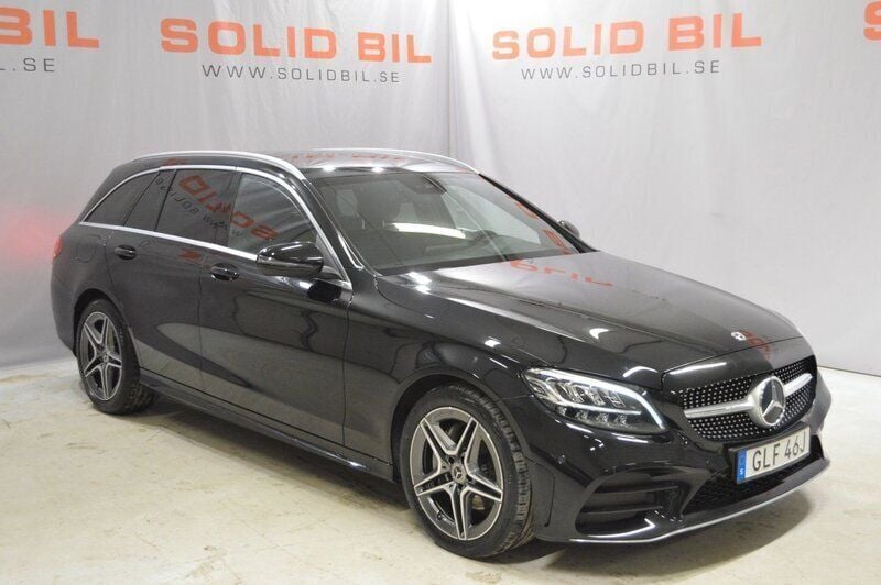 Svart Begagnad 2019 Mercedes C200 AMG line Kombi | 259 900 kr (Marknadspris) - Bild 1/4
