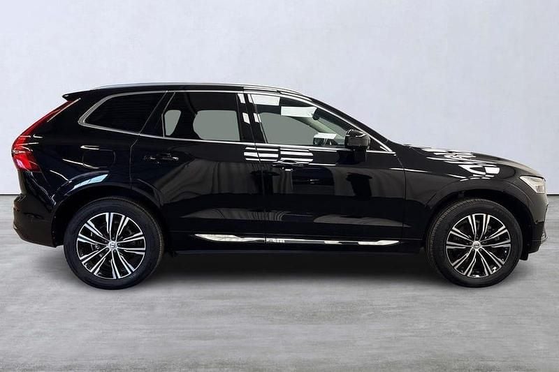 Begagnad Volvo XC60 Inscription 355 HK (261 kW) 2022 Svart SUV