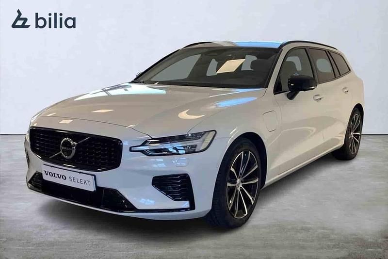Vit Begagnad 2026 Volvo V60 Kombi | 549 900 kr (Dyr) - Bild 1/1
