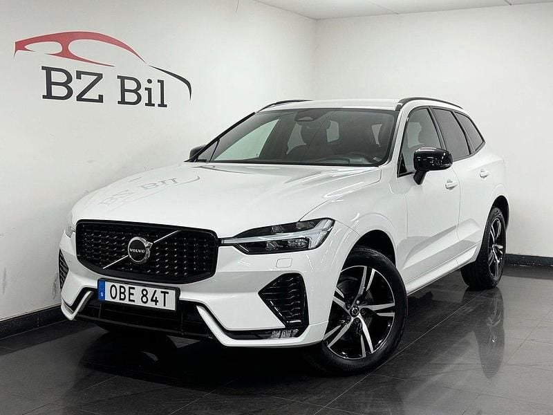 Vit Begagnad 2022 Volvo XC60 R-Design SUV | 449 900 kr (Lite dyr) - Bild 1/4