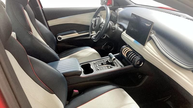 Begagnad BYD Atto 3 150 kW (204 HK) 2022 Röd SUV