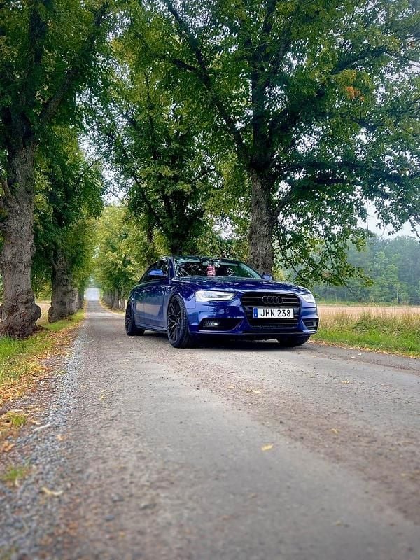 Begagnad 2014 Audi A4 Sedan | 130 000 kr (Dyr) - Bild 1/4