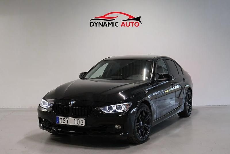 Begagnad BMW 328 245 HK (180 kW) 2012 Svart Sedan