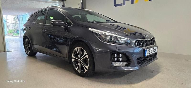 Grå Begagnad 2018 Kia Ceed Sportswagon GT-Line Kombi | 99 900 kr (Superpris) - Bild 1/4