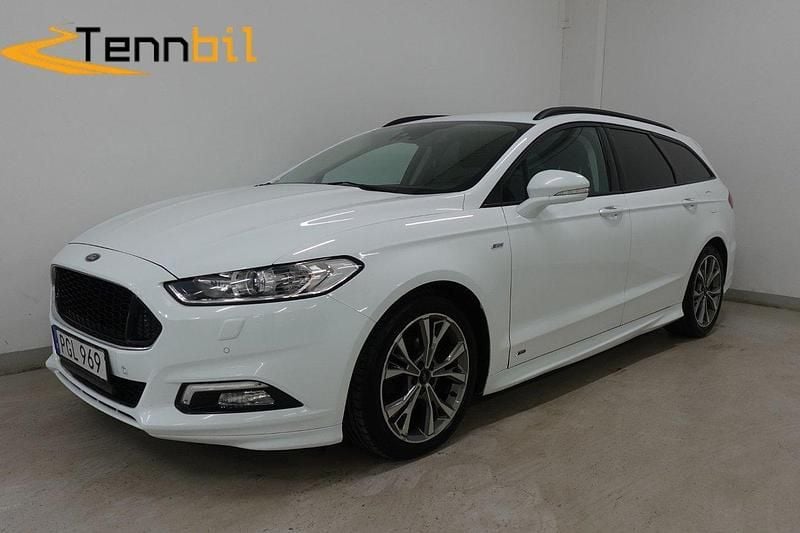 Vit Begagnad 2017 Ford Mondeo ST-Line Kombi | 144 900 kr (Bra pris) - Bild 1/4