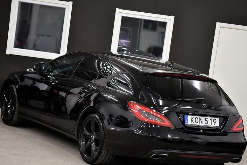 Svart Begagnad 2013 Mercedes CLS350 Kombi | 214 900 kr (Marknadspris) - Bild 1/4