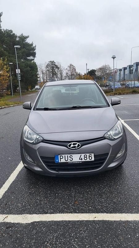 Begagnad Hyundai i20 101 HK (74 kW) 2013 Halvkombi