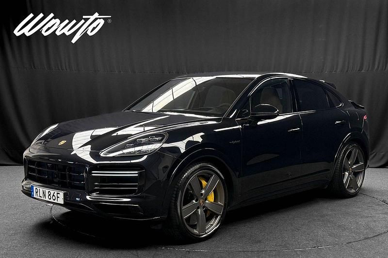 Svart Begagnad 2021 Porsche Cayenne Turbo S SUV | 1 449 800 kr - Bild 1/3