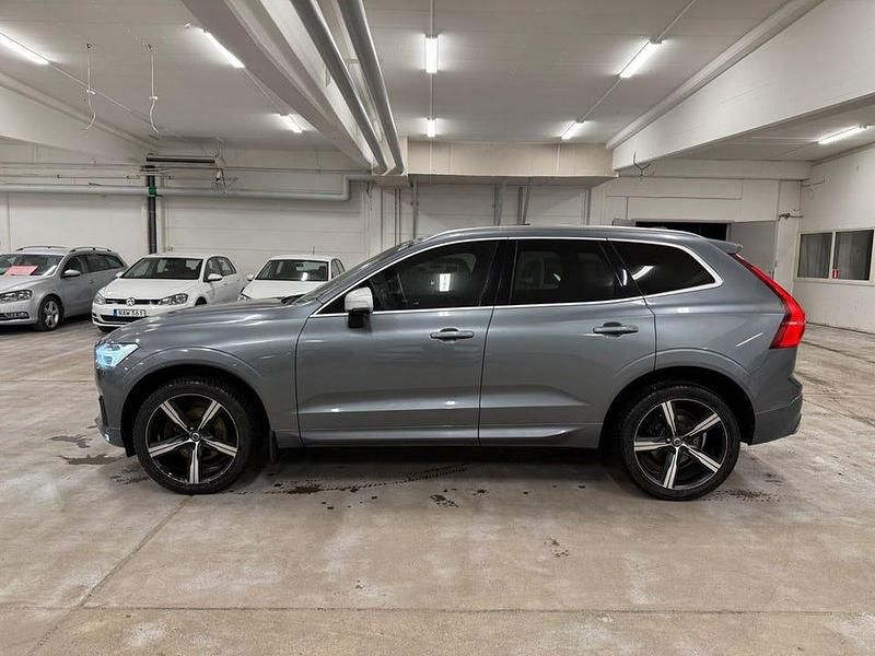 Begagnad Volvo XC60 R-Design 310 HK (228 kW) 2018 Grå SUV