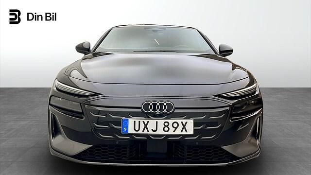 Begagnad Audi A6 e-tron S-Line 339 kW (462 HK) 2025 Svart Kombi