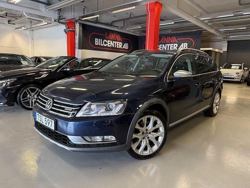 Blå Begagnad 2014 VW Passat Alltrack Kombi | 89 000 kr (Marknadspris) - Bild 1/4