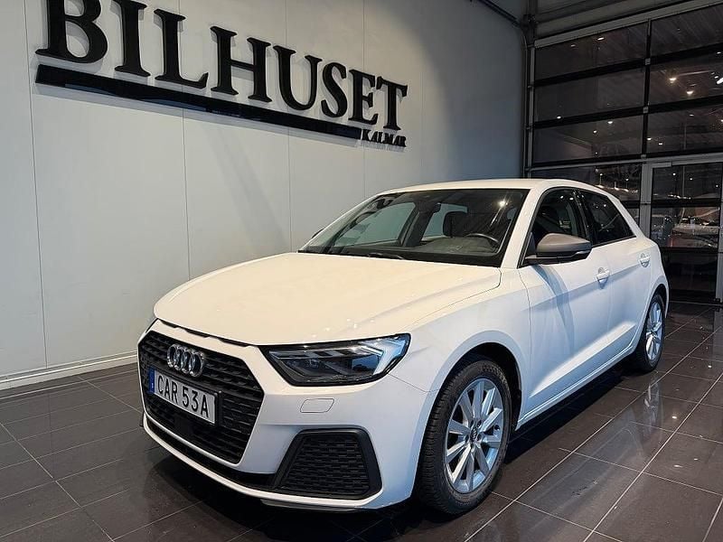 Vit Begagnad 2019 Audi A1 Sportback Proline Halvkombi | 169 900 kr (Marknadspris) - Bild 1/4