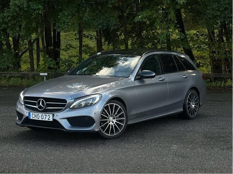 Silver Begagnad 2016 Mercedes C220 AMG Kombi | 179 900 kr (Dyr) - Bild 1/4