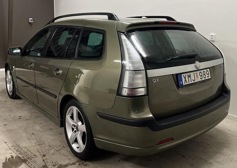 Begagnad Saab 9-3 Vector 175 HK (128 kW) 2006 Grön Kombi