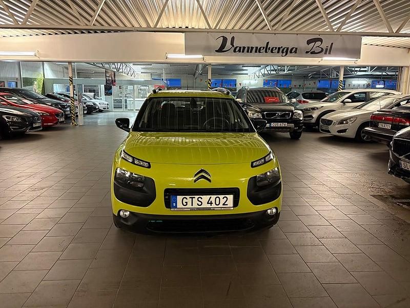 Begagnad Citroën C4 Cactus PureTech 82 HK (60 kW) 2015 Gul Halvkombi