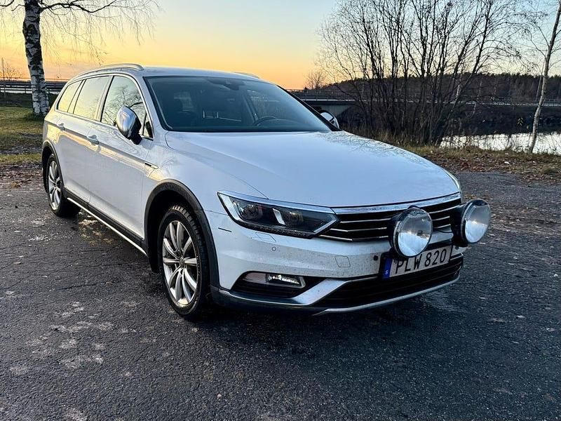 Begagnad 2018 VW Passat Alltrack Kombi | 175 000 kr (Marknadspris) - Bild 1/4