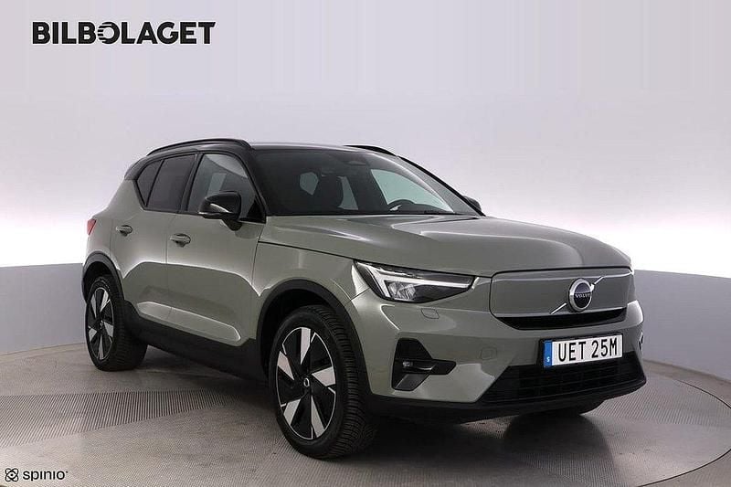 Grön Begagnad 2023 Volvo XC40 Plus SUV | 414 800 kr - Bild 1/4