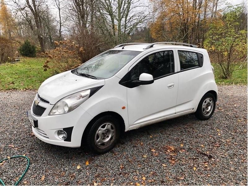 Begagnad 2011 Chevrolet Spark Halvkombi | 15 000 kr (Marknadspris) - Bild 1/4