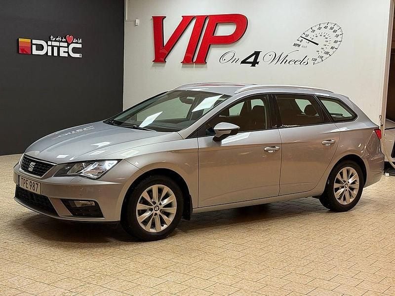 Begagnad Seat Leon ST Style 131 HK (96 kW) 2020 Silver Kombi